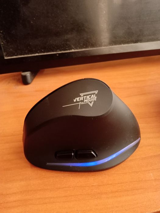 Bluetooth, wireless мишка и клавиатура