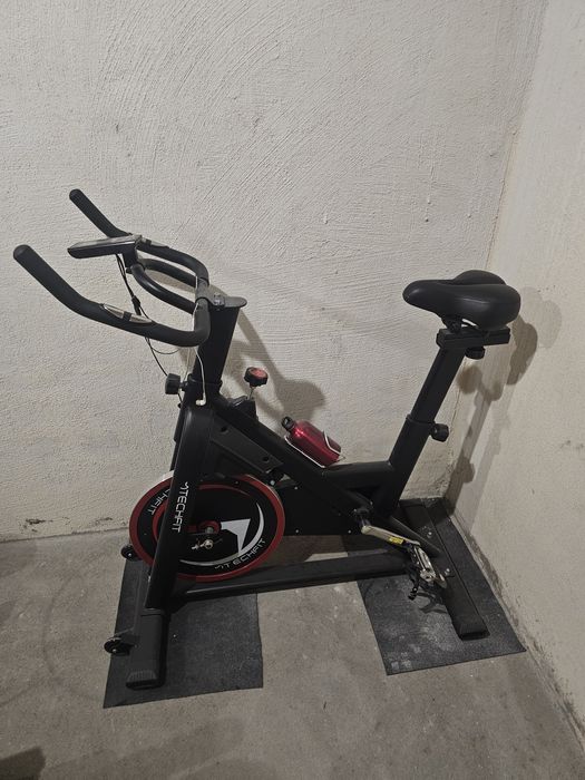 Продавам спининг байк