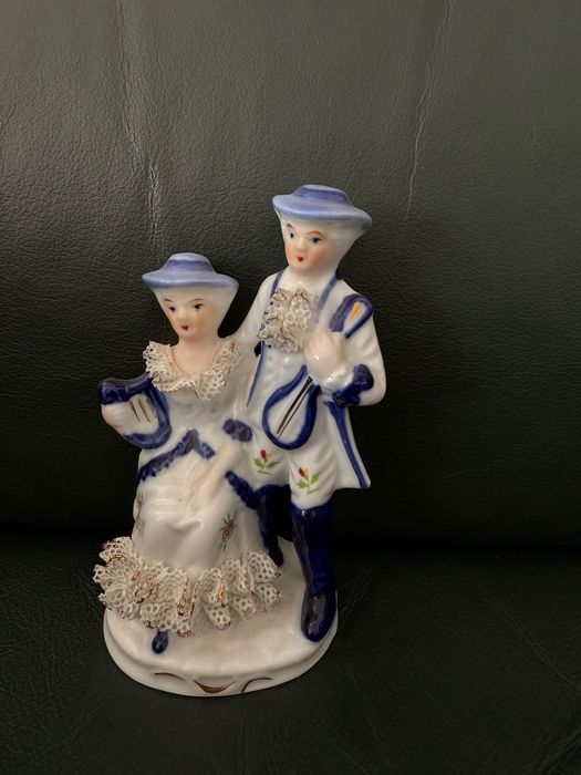 Английски статуетки бр. - по 35 лв. На бр.