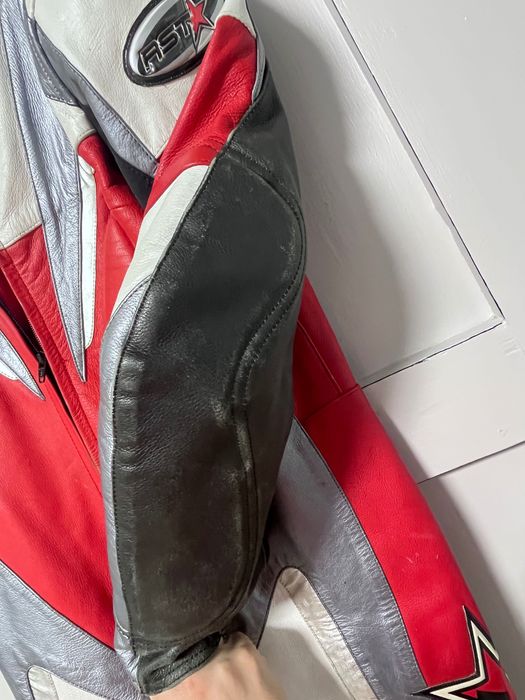 Цял мото екип RST