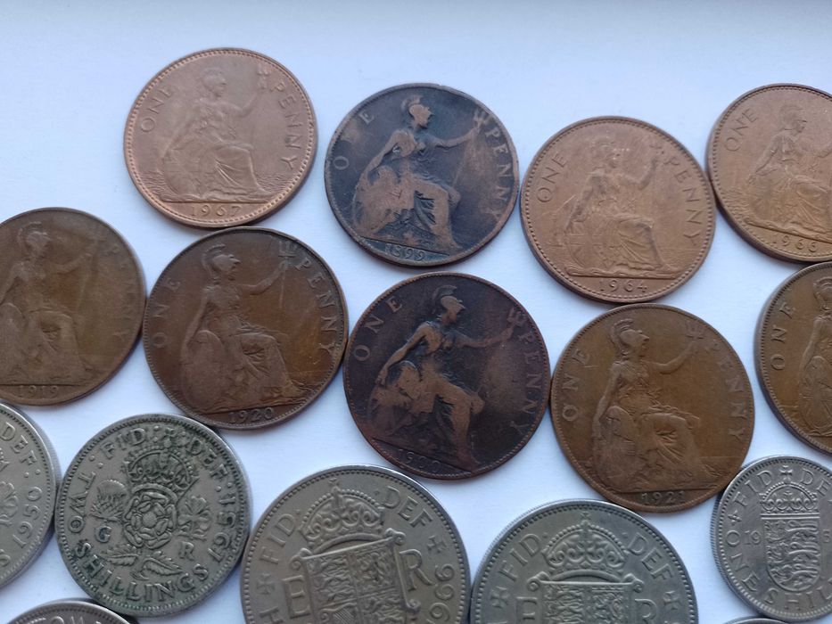 Lot 50 monede ani diferiti Anglia