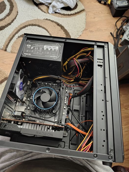 Servicii PC –pc builder , Instalare Windows, upgrade și reparații calculatoare