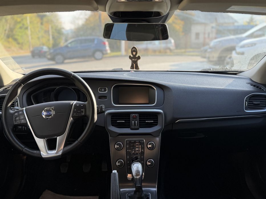 Volvo V40 si in rate