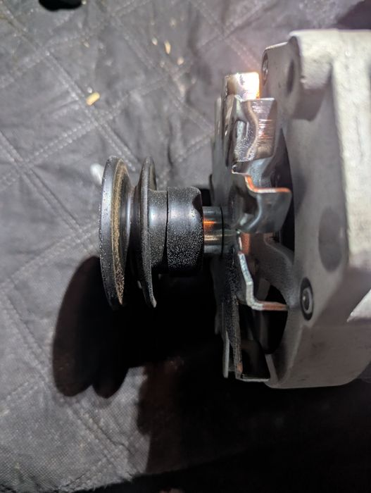 Продам гинерато на Ауди 80