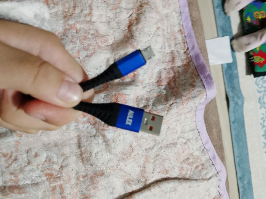 Продаю зарядку Для телефонов