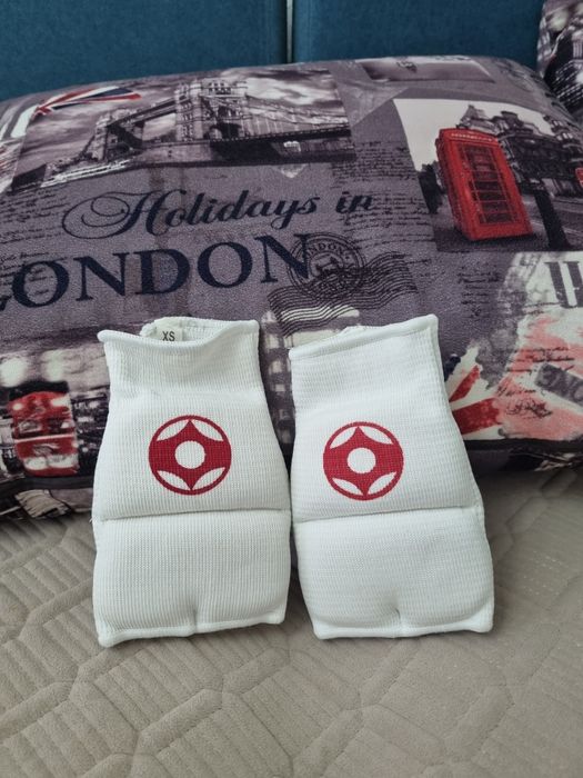 Шлем и эпировка для каратэ