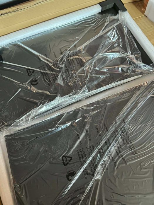 Електрическо регулируемо бюро OffiGo 160 см – Черно | 3 memory позиции