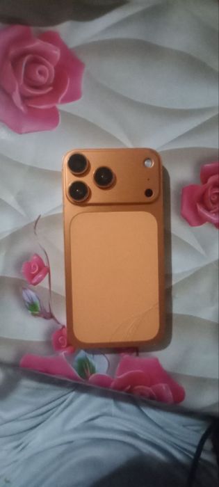 Iphone xr 17 pro korpusda 128 gb LLA