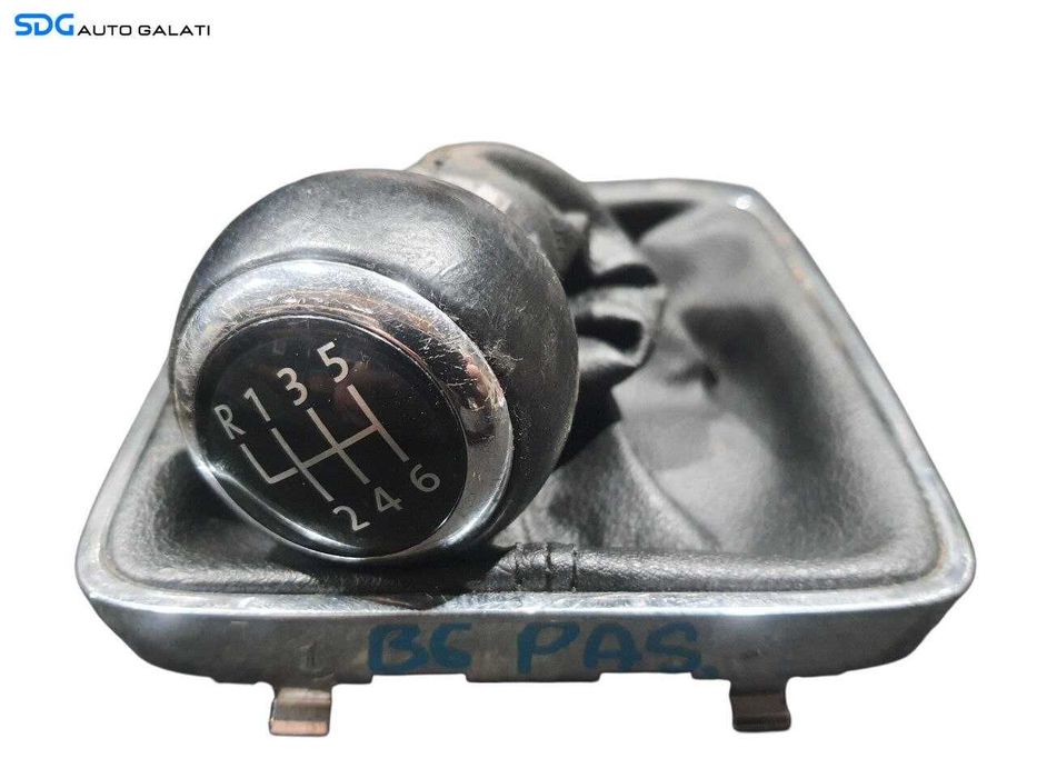 Nuca cu Manson Piele Schimbator Viteze Cutie Manuala 6 Trepte Volkswagen Passat B6 2005 - 2010 Cod 3C0711113E [N2960]