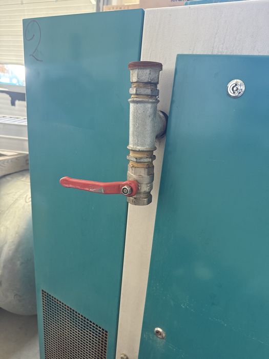 Compresor aer cu surub Renner