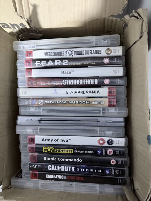 Consolă PS3 Slim + Colecție Mare de Jocuri + 2 Controllere + HDMI