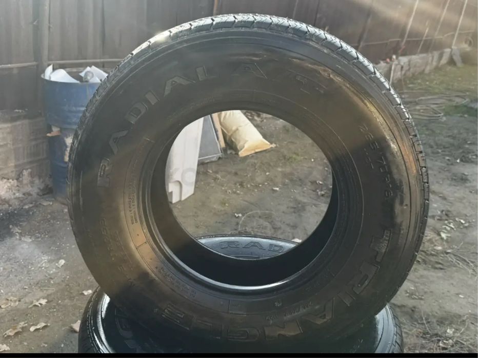 Продам резину triangle