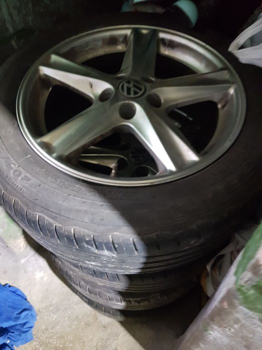 Vand/Schimb jante golf 4 cu TELEVIZOR!!