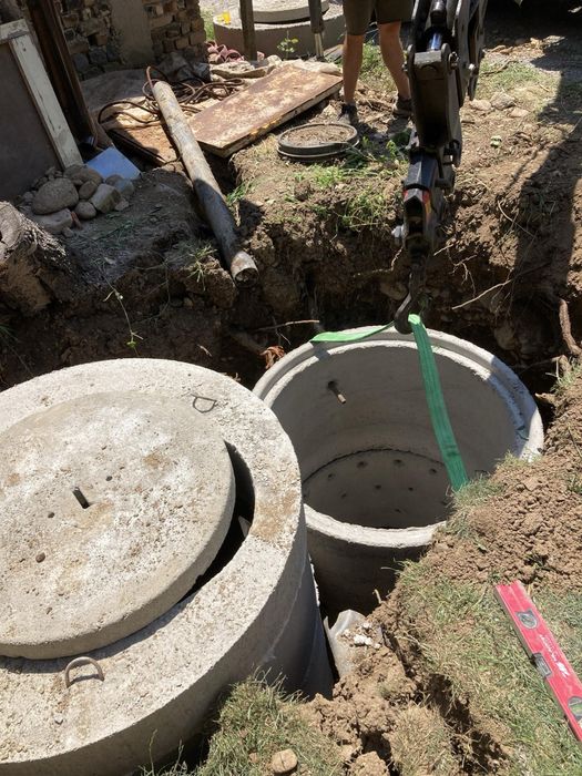 Услуги с Бобкат,Мини Багер и Самосвал с кран!