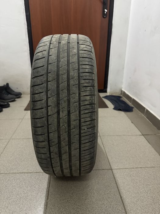 Шины 2 комплекта