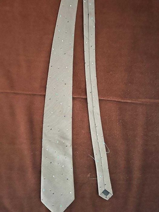 Продавам луксозни вратовръзки по 20 евро едната