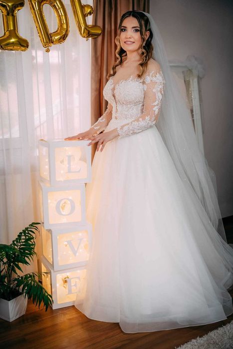 Vand rochie de mireasa