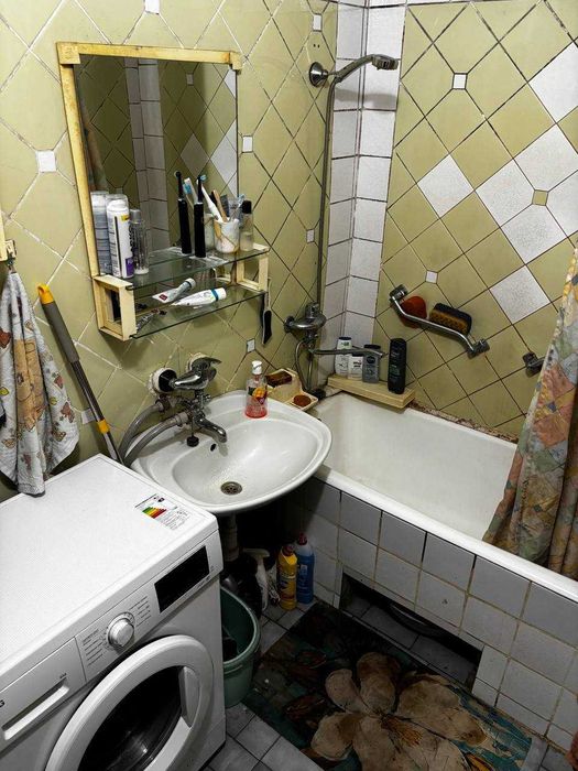 СРОЧНО! Ц-5 - Минор метро 4-комнат 85 м² Ор-р На Небе ресторан