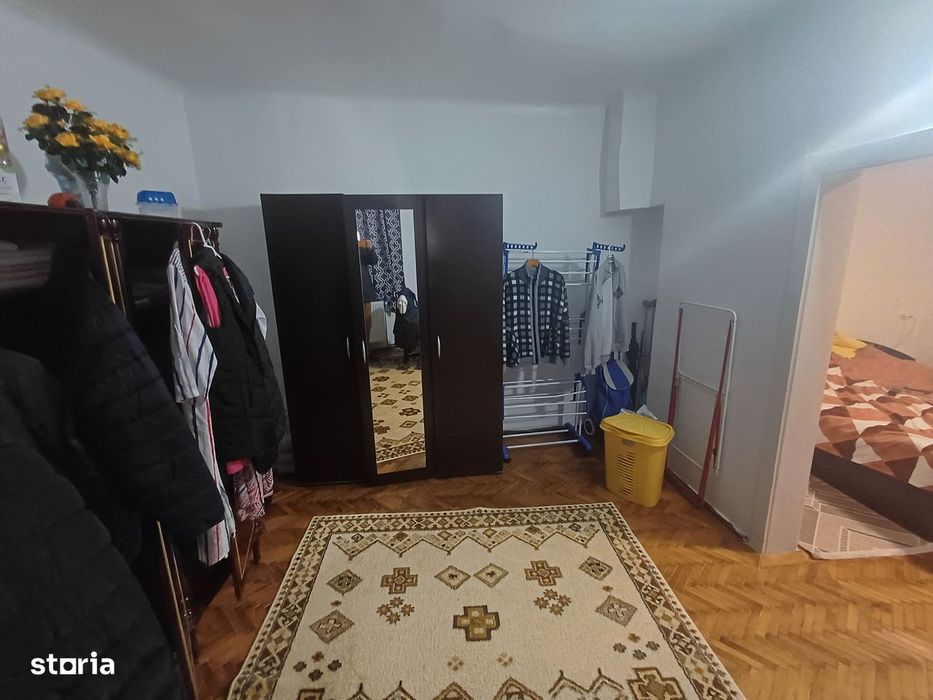 Vand apartament 2 camere in Marasti