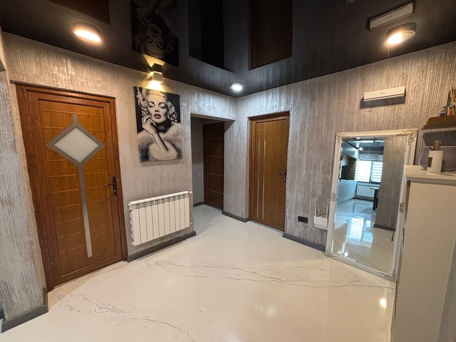 Apartament 4 camere  centru 90 mp renovat mobilat