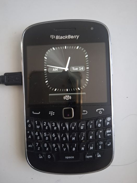 Продам телефон BlackBerry