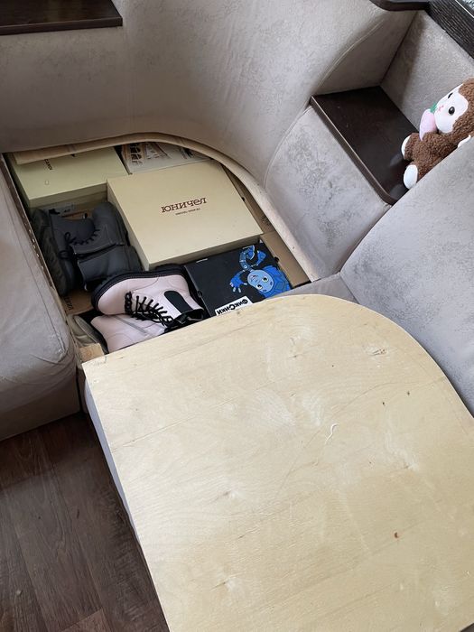 Продам диван угловой