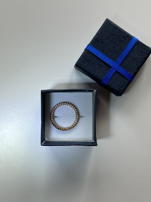 Пръстен с камъчета