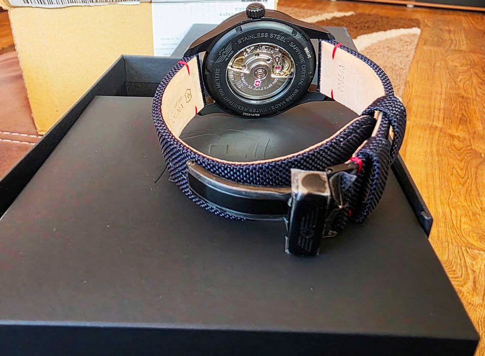 Нов Victorinox Airboss