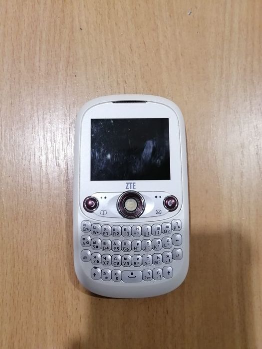 Продам Телефон на запчасти