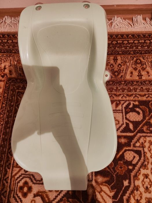 Корито със стойка и анатомична подложка