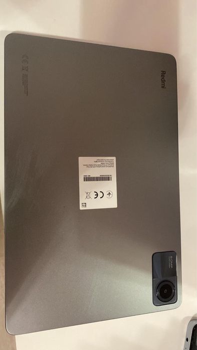 Продам планшет Redmi Pad SE