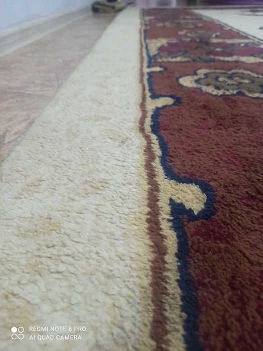 Продаеться ковер