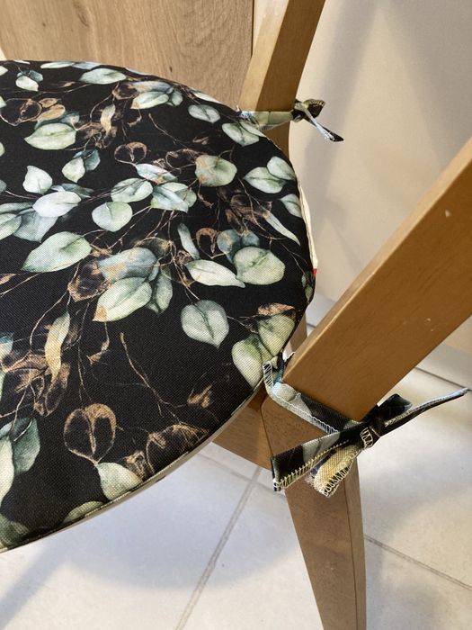 Perna impermeabila scaun