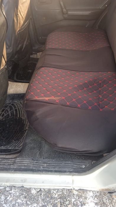 Продаю машину ваз 21099