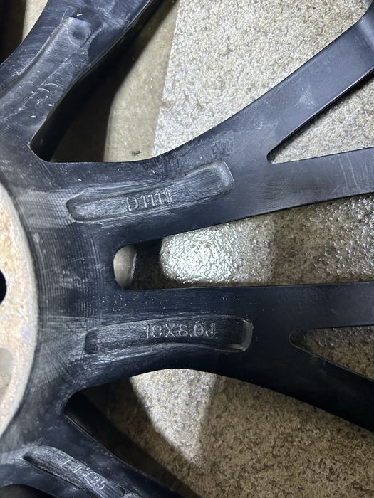 Продам комплект дисков с датчиком на 19 размер.