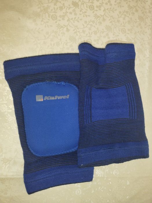 Продам наколенники в хорошем состоянии