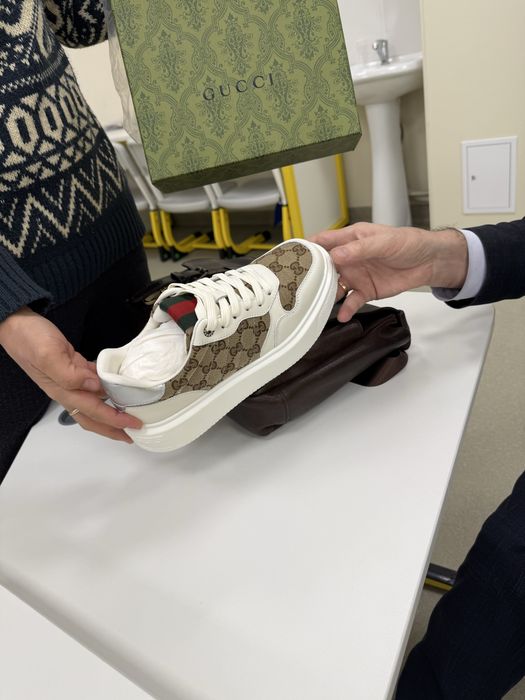 Gucci кроссовки.   Люкс