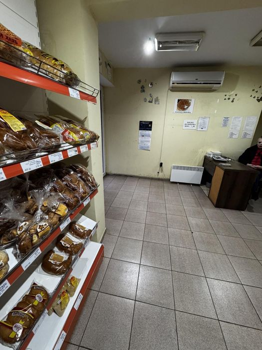 Дава се под наем Магазин в Бургас, Изгрев - 50 кв.м за 94759.53 € - Снимка #1