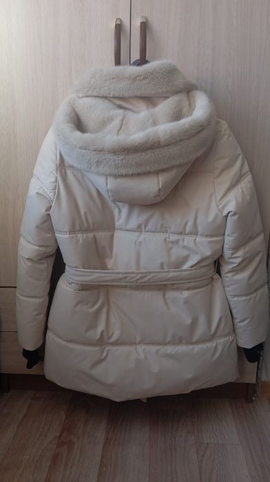 Продам зимнию куртку