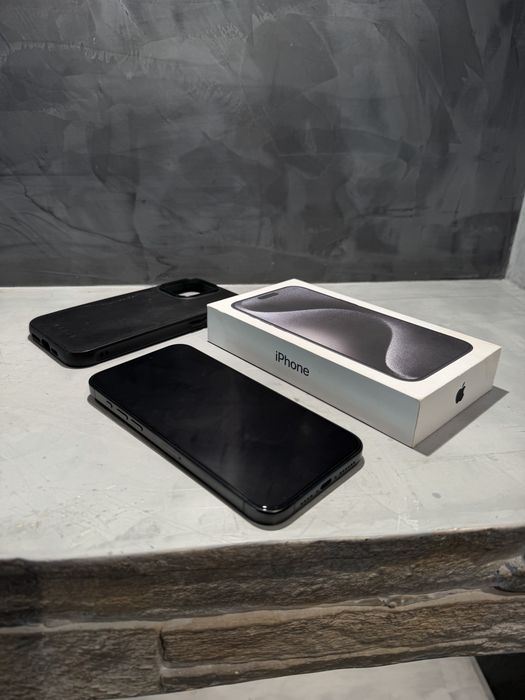 КАТО ЧИСТО НОВ Iphone 15 Pro Max Black + подарък