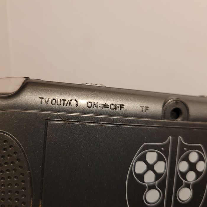 Електронна игра  .