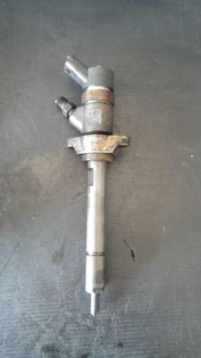 Injector 1.6 tdci hhda ford focus 2 0445110239