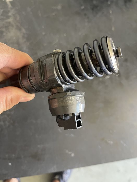 Injectoare 1.9tdi BXE COD-038130073AG-BA
