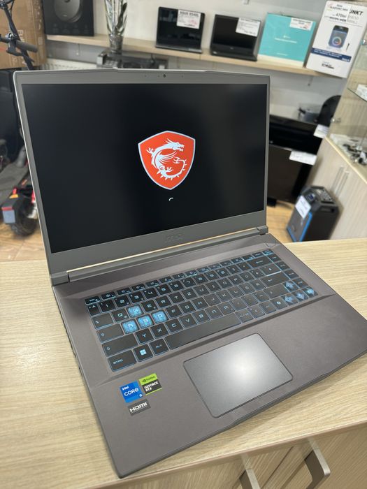 Laptop Gaming MSI Thin 15 intel i5-12450H 16GB Nvidia RTX3050