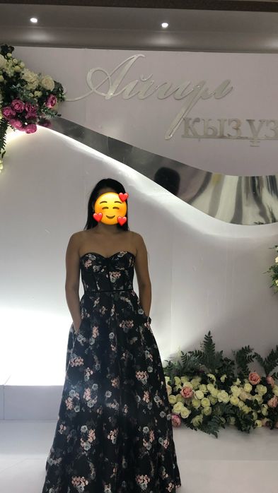 Вечернее платье от Исабель Гарсиа