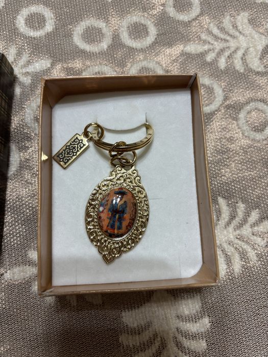 Новый брелок empire