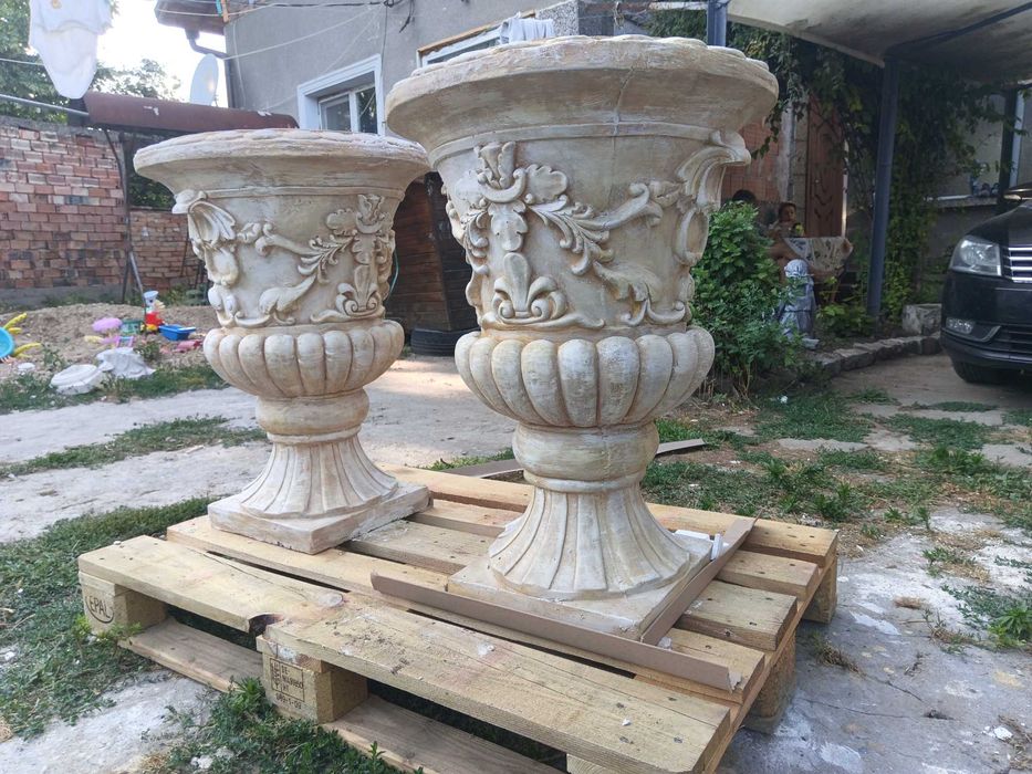 Бетонни  фигури античен стил за дома и градината