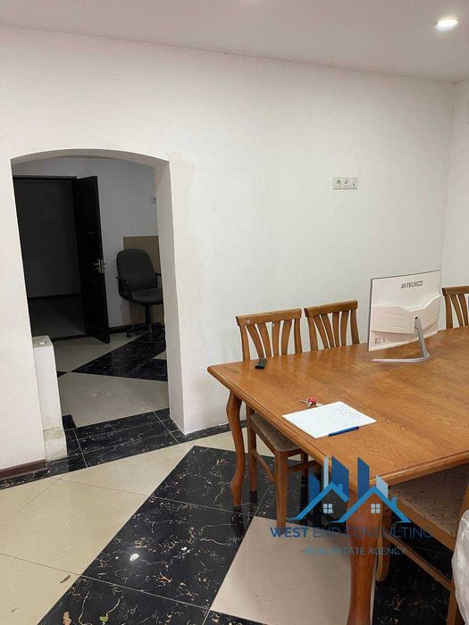 Продается офис, 200кв.м.Мирабадский р-н., ор-р: Шох Мед клиника