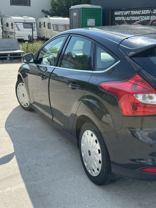 FORD Focus 2013 — imagine 4