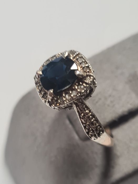 Inel din aur galben de 14k si argint, cu safir natural si diamante